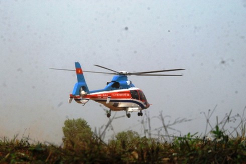 Chộp được hình ảnh trực thăng chở CEO Facebook rời Sa Pa