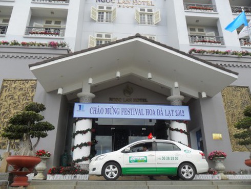 Festival hoa Đà Lạt 2012: Đi tới đâu bị “chém đẹp” tới đó