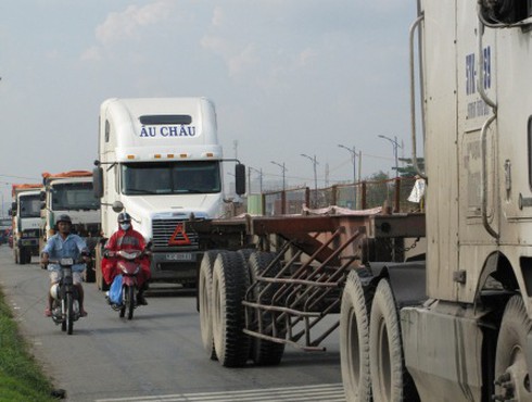 TP.HCM: Thêm hai tuyến đường xe tải được lưu thông 24 giờ