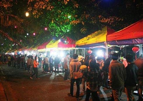 Chính thức khai trương “phố đêm Huế”