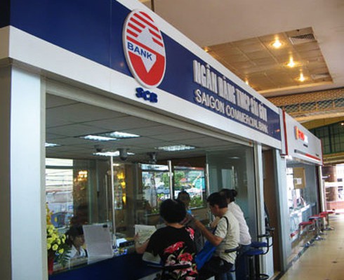 Ngân hàng hợp nhất chi hàng chục tỷ khuyến mãi