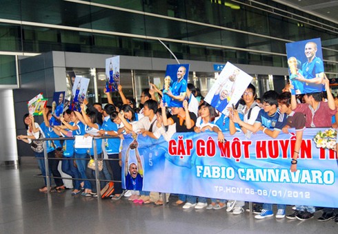 Những hình ảnh đầu tiên về Cannavaro tại Việt Nam