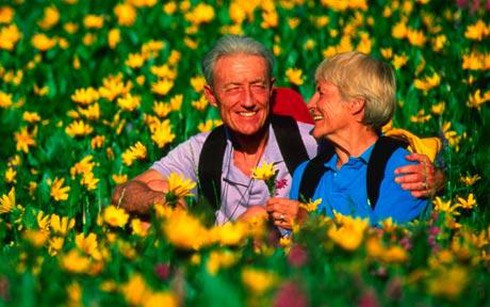 Càng lớn tuổi, phụ nữ càng dễ được thỏa mãn