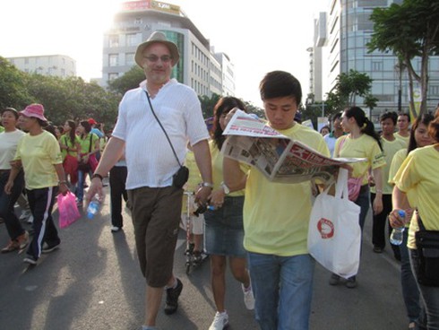 TP.HCM: 13.500 người đi bộ giúp người nghèo vui Tết