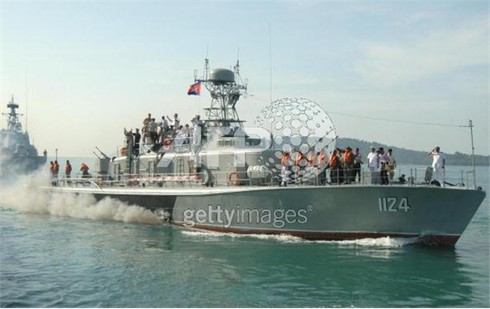 Hình ảnh quân tình nguyện Việt Nam giúp Campuchia thoát họa diệt chủng