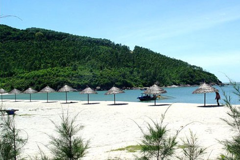 MAC gỡ `China Beach` và bỏ luôn `biển Đà Nẵng`