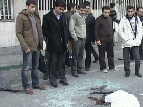 Nhà khoa học hạt nhân Iran thiệt mạng vì đánh bom