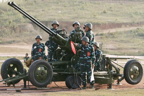 Những cặp anh em trên trường bắn pháo binh