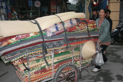 Xe chở cồng kềnh tái xuất dịp Tết