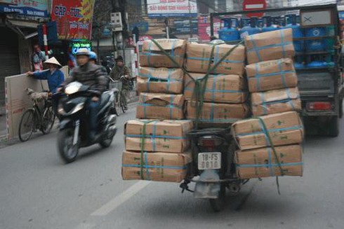 Xe chở cồng kềnh tái xuất dịp Tết