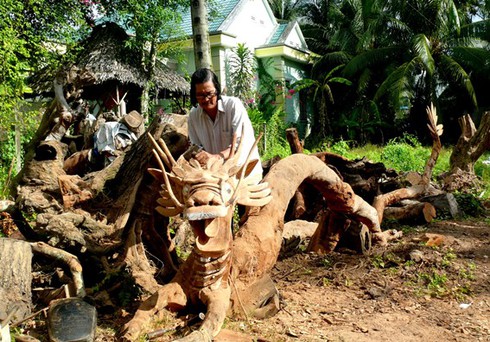 Chiêm ngưỡng kình ngư, rồng khổng lồ từ cây khô