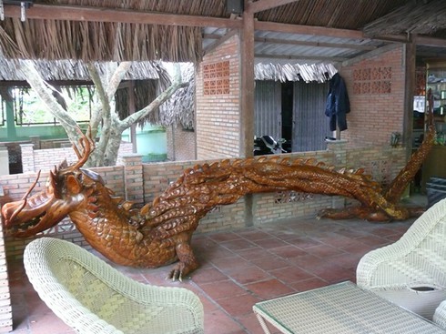 Chiêm ngưỡng kình ngư, rồng khổng lồ từ cây khô