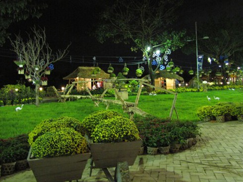 Hội hoa xuân “hoa đồng cỏ nội”