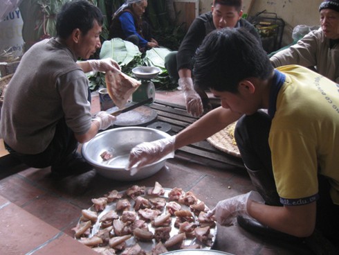Làng nghề bánh chưng Tranh Khúc hối hả vào Tết