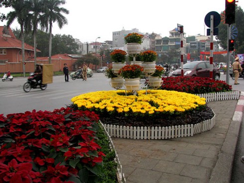 Hà Nội lung linh đón năm mới