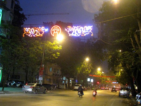 Hà Nội lung linh đón năm mới