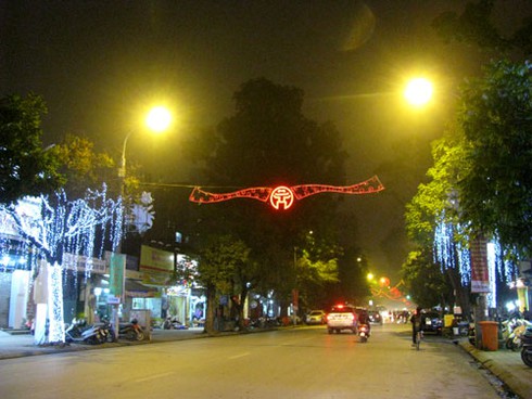 Hà Nội lung linh đón năm mới