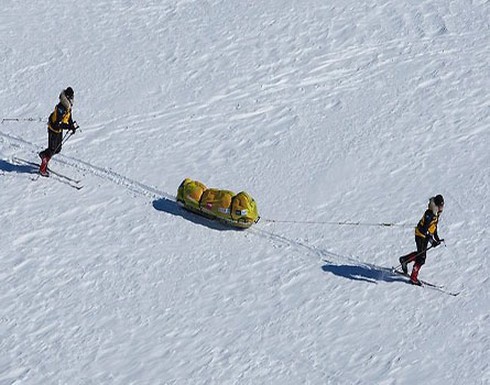 80 ngày vòng quanh Nam Cực trên ván trượt