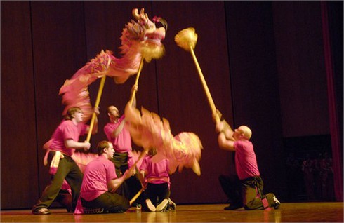 Thế giới rộn ràng chào đón năm Rồng