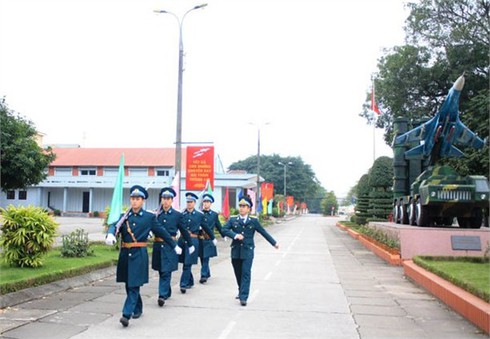 Ngày đầu năm, thăm Sở chỉ huy bí mật không quân Việt Nam