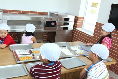 Ca sĩ nhí Thảo My vui xuân tại Kizciti