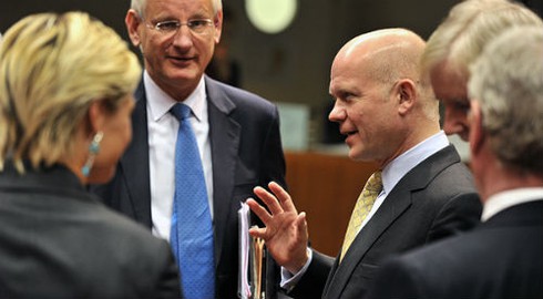 Iran giận dữ vì lệnh cấm vận dầu mỏ của EU