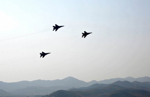 Triều tiên tập trận trên không nhiều bất thường