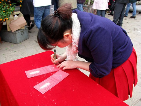 Chen chân trảy hội Văn Miếu ngày đầu xuân