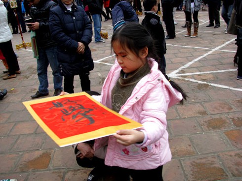 Rồng rắn xin chữ đầu năm