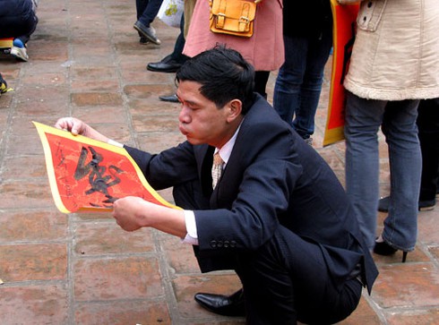 Rồng rắn xin chữ đầu năm