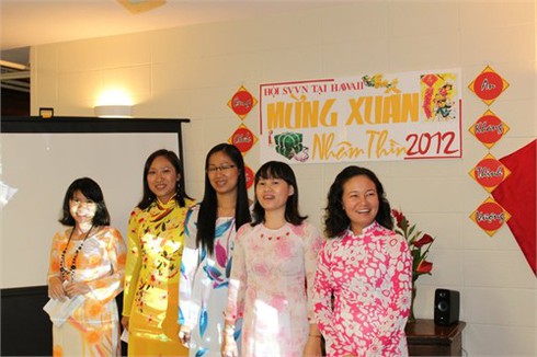 Aloha-Tết Nhâm Thìn ở đảo thiên đường