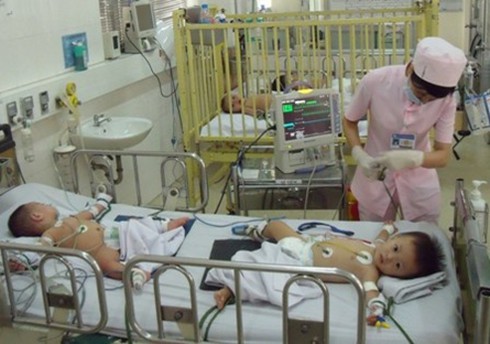 TP.HCM: Thêm 04 ca nghi nhiễm não mô cầu
