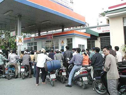 Lập đường dây nóng phản ánh vi phạm chất lượng xăng dầu