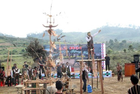 Yếu vía thì không xem Lễ hội đâm trâu