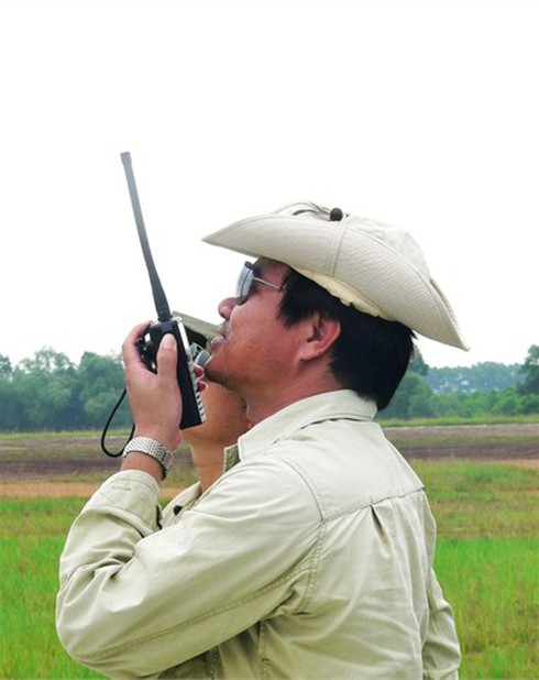 Xem các `nữ biệt kích` dù Hà Nội luyện tập đổ bộ đường không