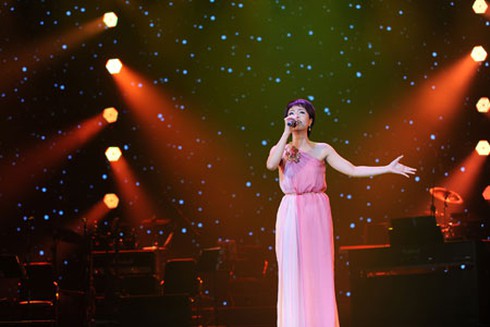 Uyên Linh tự tin 'tái xuất' sau tin đồn