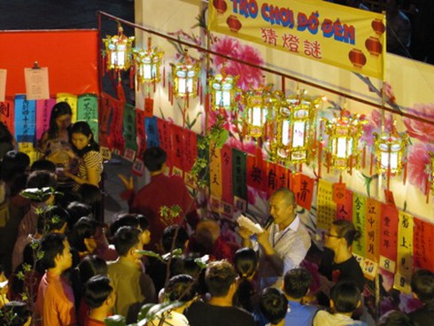 Rực rỡ khai hội Nguyên tiêu Chợ Lớn