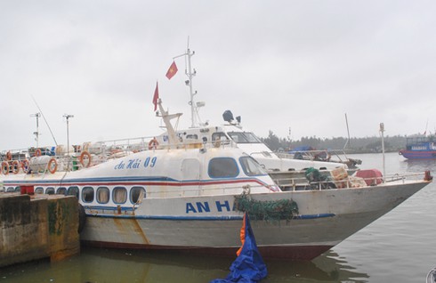 Cấm tàu tàu cá, tàu công vụ vận chuyển hành khách