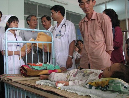 Vĩnh Long: Một người tử vong vì bệnh tay - chân - miệng