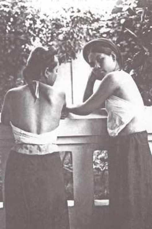 `Xuân thì` phản cảm vậy yếm đào dâm ô?