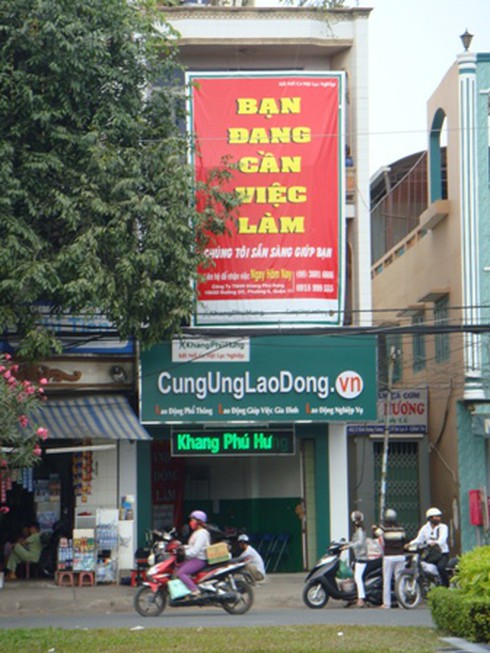 Chợ người ở trung tâm môi giới (kỳ cuối)