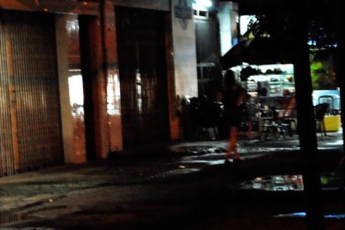 TP.HCM: Nhức mắt cảnh “bướm đêm”dập dìu