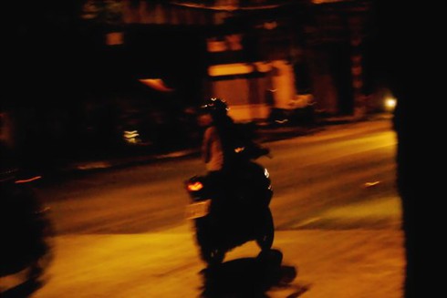 TP.HCM: Nhức mắt cảnh “bướm đêm”dập dìu