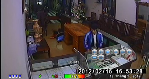 Di lý hung thủ vụ tiệm vàng Vững Bắc về tới Hà Nội