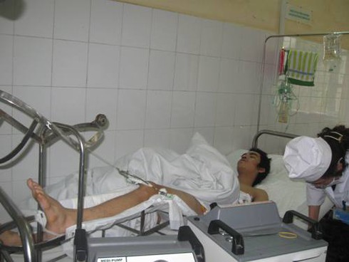 Nạn nhân kể vụ sập giàn giáo ở Mỗ Lao