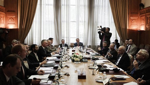 “Những người bạn của Syria” yêu cầu ngừng bắn