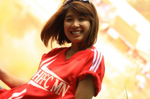 Cô gái xứ Nghệ suýt bỏ mạng vì cổ vũ đội Hải Phòng