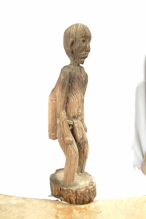 Nháo nhác tin đồn đại gia `lùng` tượng nhà mồ