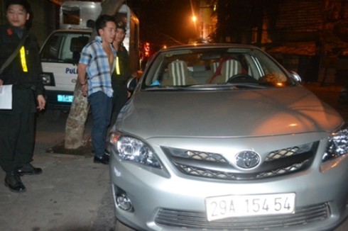 Hà Nội: Cán bộ Cục Đăng kiểm “đại náo” phố cổ