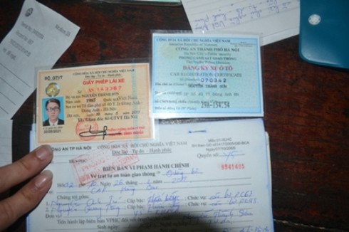 Hà Nội: Cán bộ Cục Đăng kiểm “đại náo” phố cổ